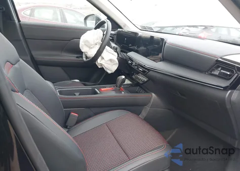 2025 Nissan Kicks Sr Intelligent Awd z USA, uszkodzony, nr VIN 3N8AP6DD0SL430928